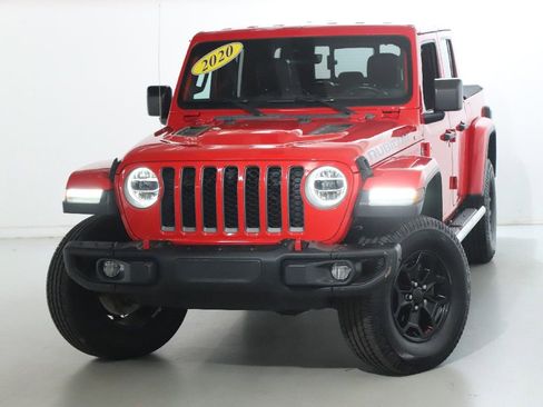 Used 2020 Jeep Gladiator Rubicon image 3
