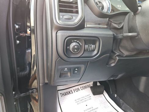 Used 2019 RAM 1500 Limited image 15