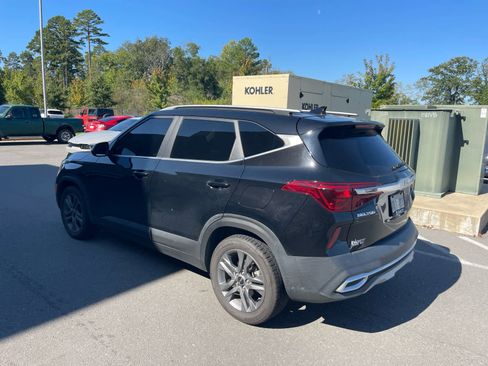 Used 2022 Kia Seltos S image 10