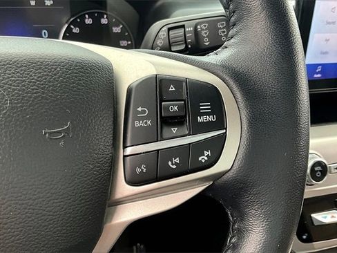 Used 2022 Ford Explorer XLT w/ Equipment Group 202A image 18