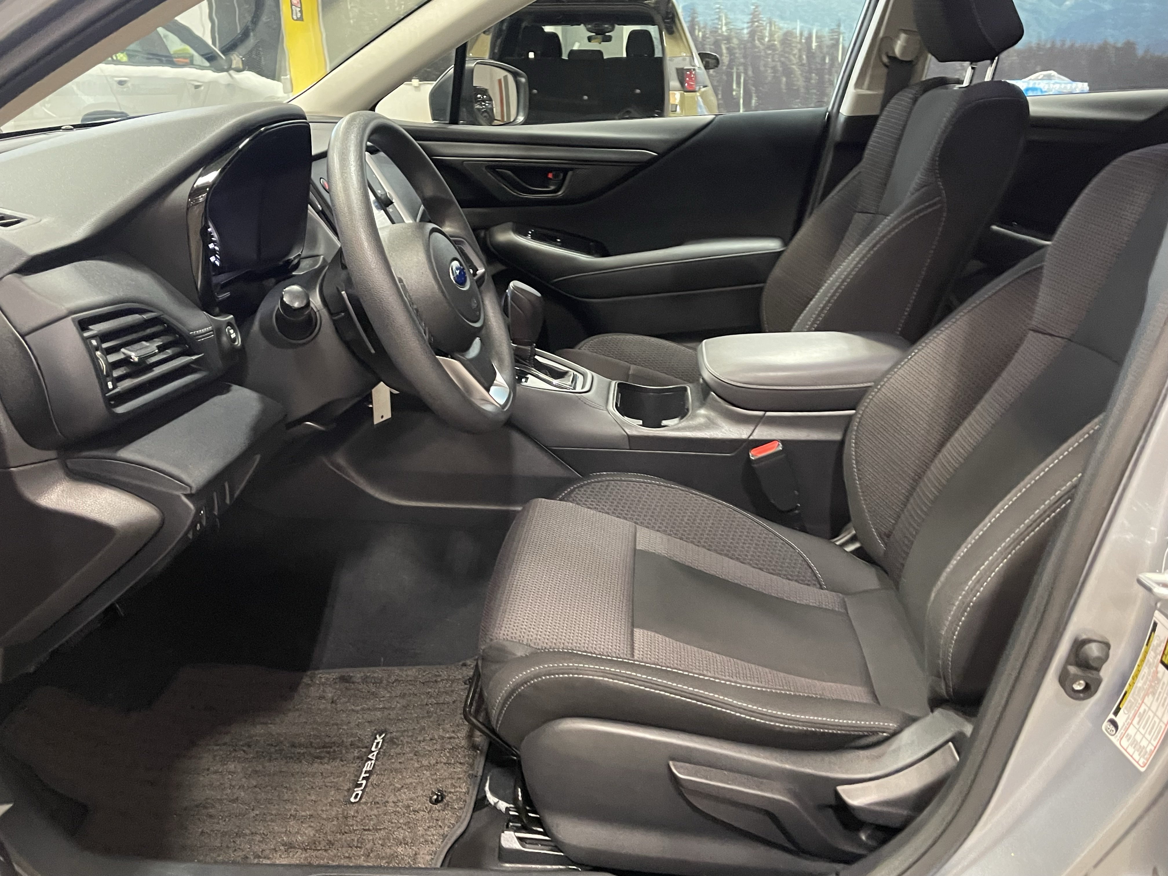 Used 2024 Subaru Outback AWD/4WD image 11