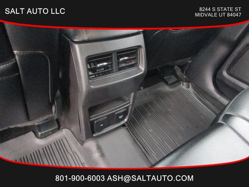 Used 2017 Ford Edge SEL w/ Equipment Group 201A image 21