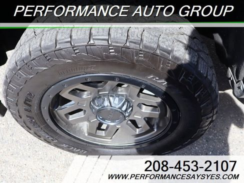 Used 2018 Chevrolet Silverado 1500 LT w/ All Star Edition image 24