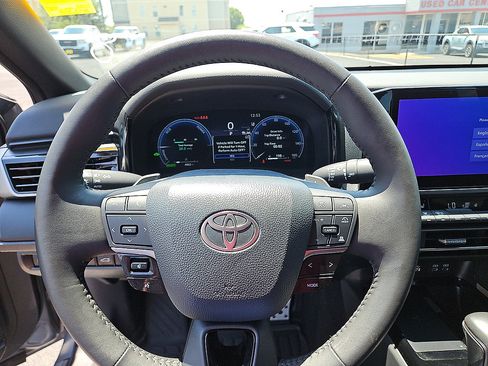 Used 2026 Toyota Camry XSE FWD image 15