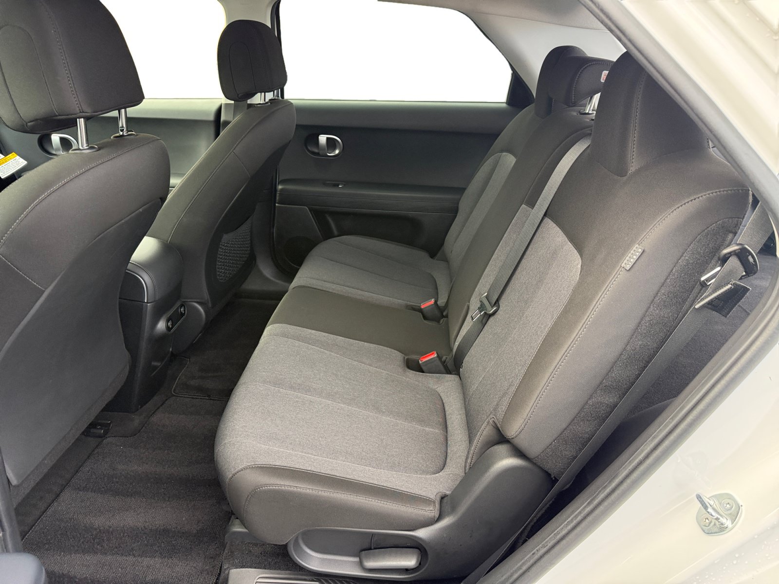 Used 2024 Hyundai Ioniq 5 SEL RWD image 16