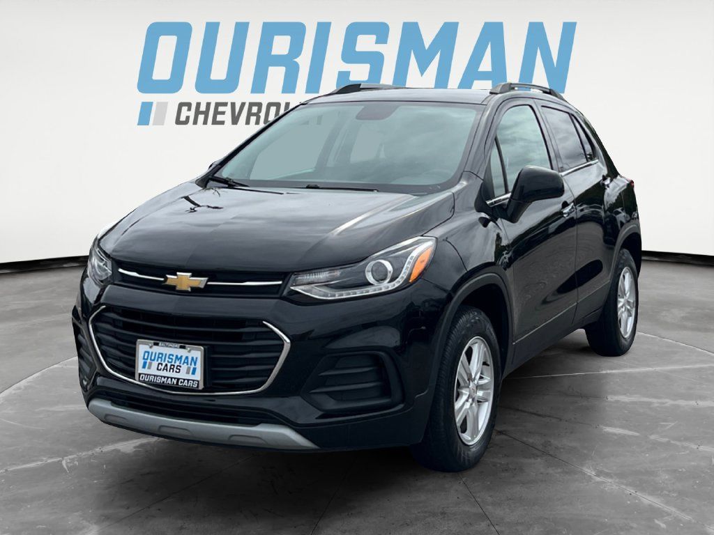 Used 2019 Chevrolet Trax LT w/ LT Convenience Package AWD/4WD image 2