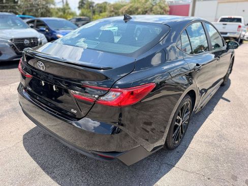 Used 2026 Toyota Camry SE FWD image 7