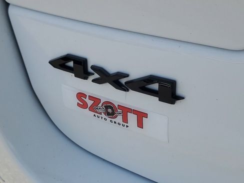 Used 2024 Jeep Grand Cherokee Altitude AWD/4WD image 31