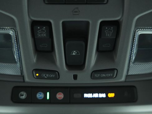 New 2026 GMC Sierra 2500 SLT w/ SLT Convenience Package image 40