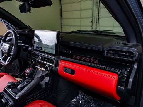 Used 2025 Toyota Tacoma TRD Pro AWD/4WD image 18