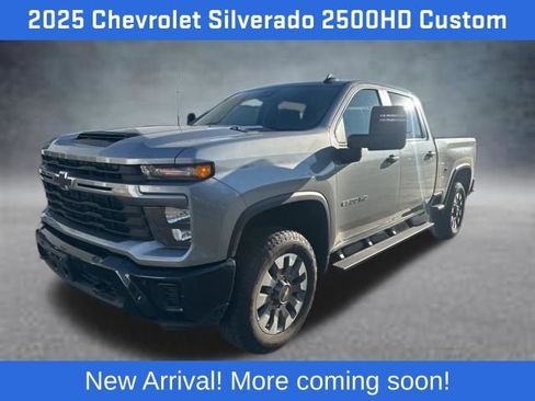 Used 2025 Chevrolet Silverado 2500 Custom w/ Custom Value Package image 1