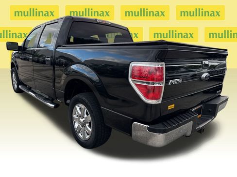 Used 2014 Ford F150 XLT w/ XLT Chrome Package image 8