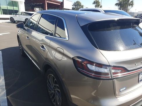 Used 2019 Lincoln Nautilus Reserve image 5