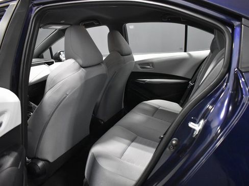 Used 2025 Toyota Corolla SE image 28