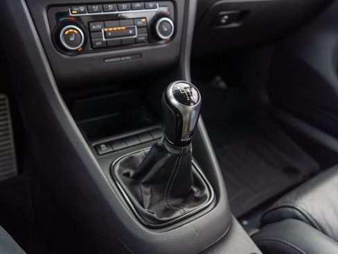 Used 2013 Volkswagen Golf R 4-Door image 26