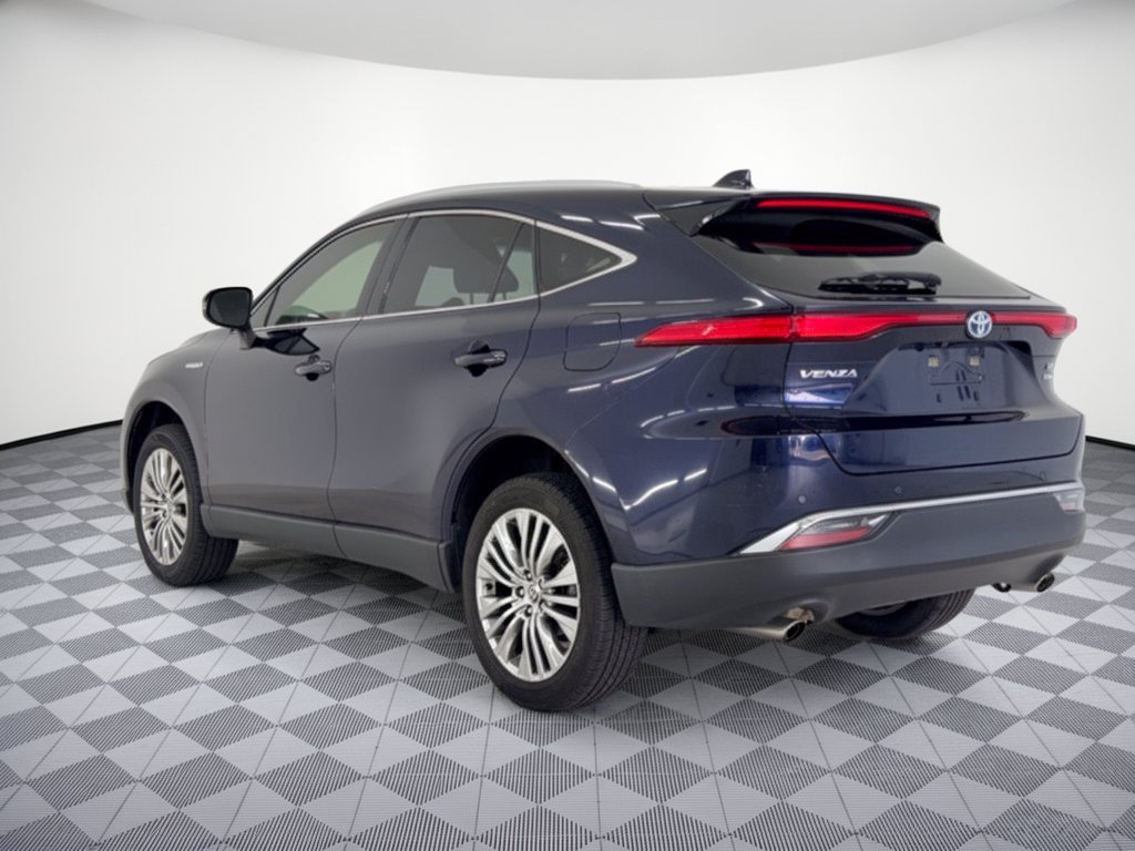 Used 2021 Toyota Venza XLE w/ Softex Package AWD/4WD image 3