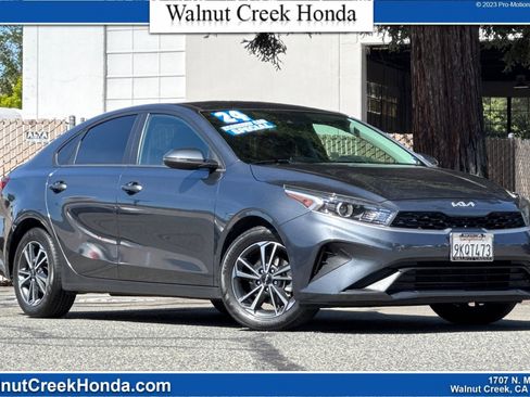 Used 2024 Kia Forte LXS w/ LXS Technology Package FWD image 1