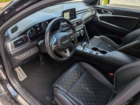 Used 2021 Genesis G70 3.3T RWD image 16
