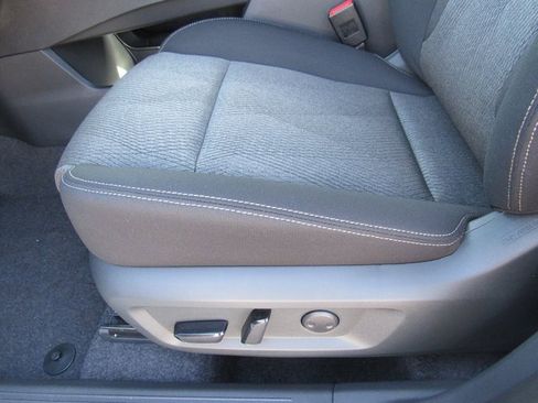 New 2026 Nissan Rogue SV image 12