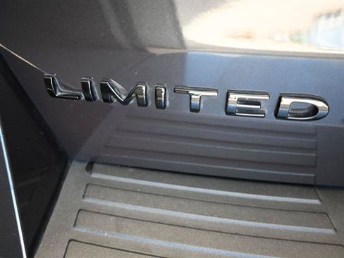 Certified 2023 Ford Expedition Limited RWD image 5