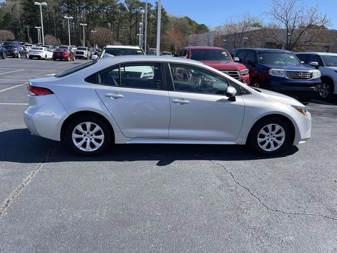 Used 2023 Toyota Corolla LE image 11