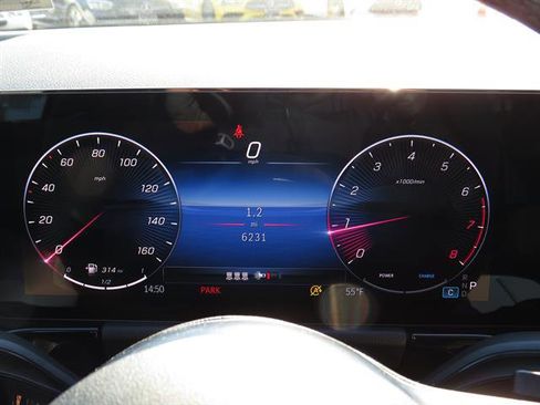 Used 2025 Mercedes-Benz GLA 250 4MATIC image 13