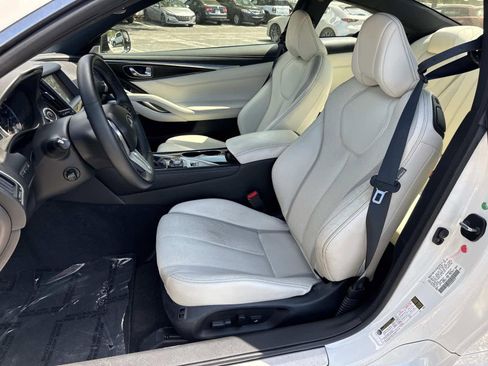 Used 2017 INFINITI Q60 3.0t w/ Premium Plus Package 3.0T RWD image 14