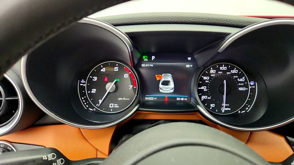 Used 2018 Alfa Romeo Giulia AWD w/ Cold Weather Package image 16