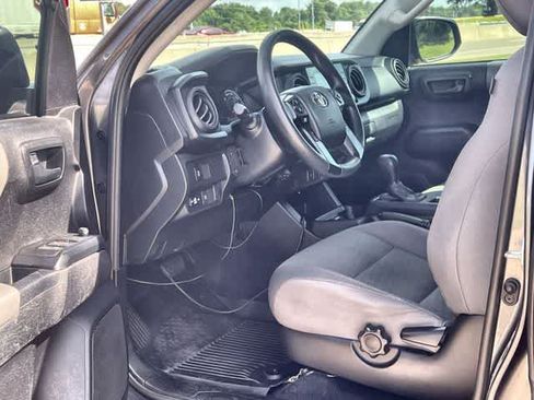 Used 2021 Toyota Tacoma SR w/ SR Convenience Package RWD image 3