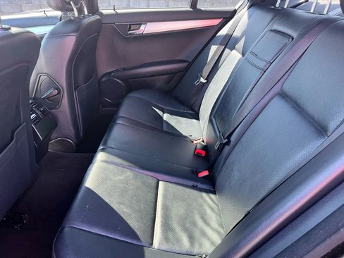 Used 2010 Mercedes-Benz C 300 Sedan image 7