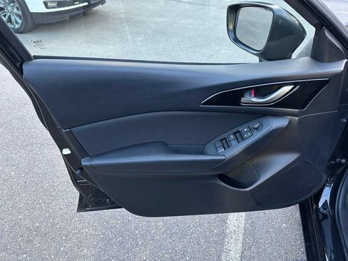 Used 2016 MAZDA MAZDA3 i Sport FWD image 17