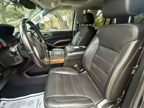 Used 2019 GMC Yukon XL Denali image 17