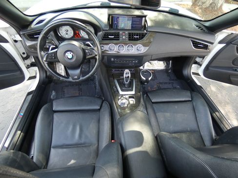 Used 2015 BMW Z4 sDrive35is image 25