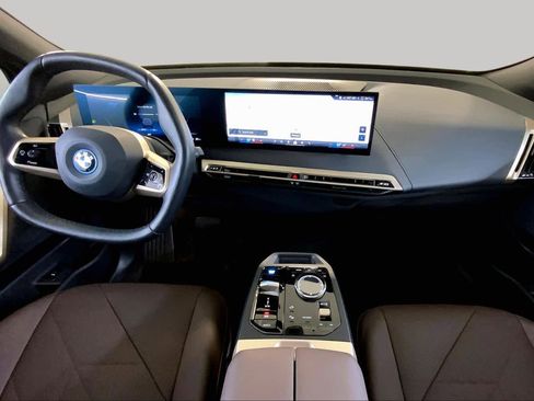 Certified 2024 BMW iX xDrive50 w/ Sport Package AWD/4WD image 15