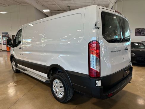 Used 2024 Ford Transit 250 Low Roof w/ Exterior Upgrade Package RWD image 5