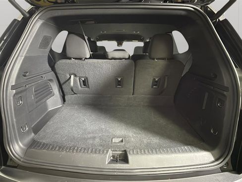 Certified 2025 GMC Acadia Elevation image 28