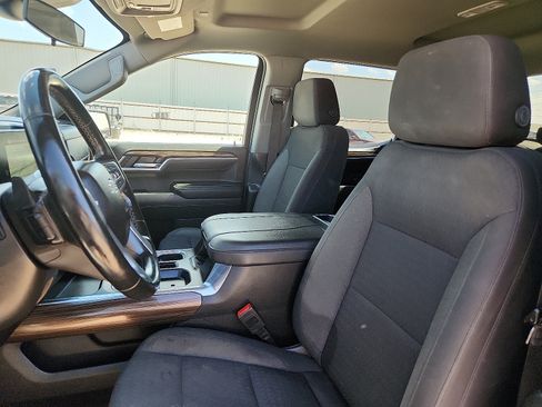 Used 2025 Chevrolet Silverado 1500 LT AWD/4WD image 12