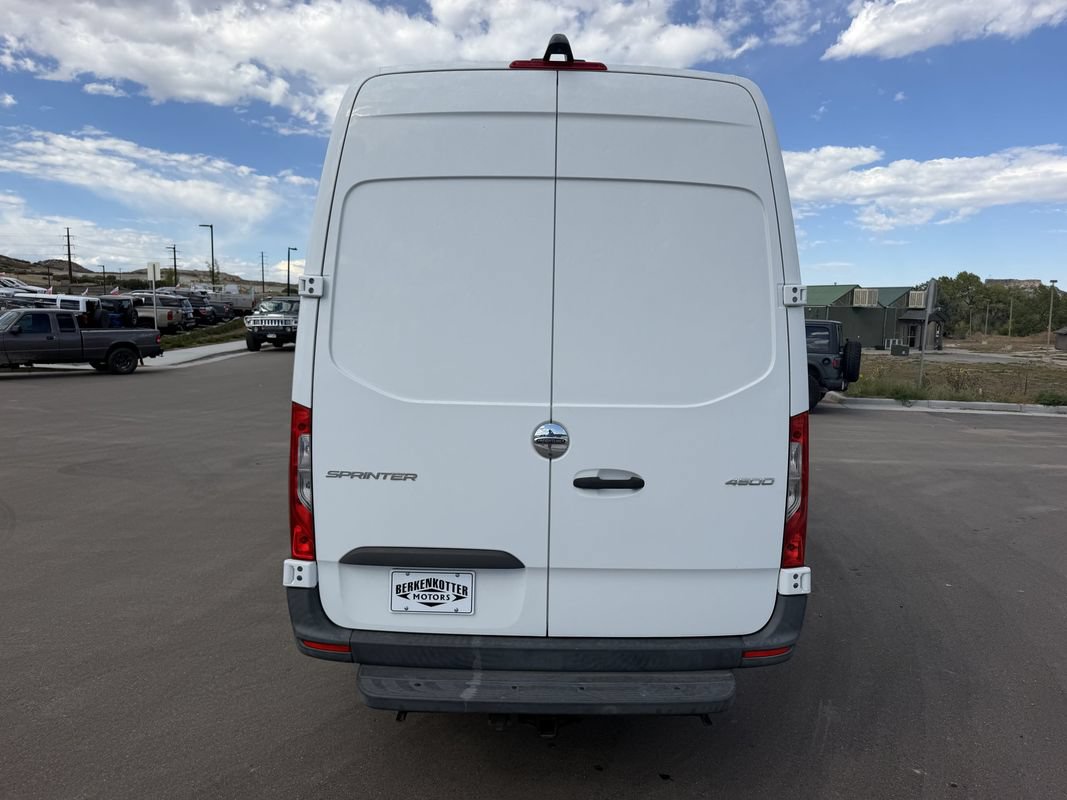 Used 2019 Freightliner Sprinter 170 Cargo RWD image 5