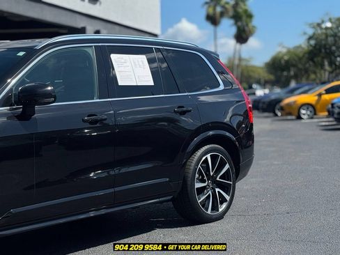 Used 2022 Volvo XC90 T6 Momentum w/ Advanced Package AWD/4WD image 3