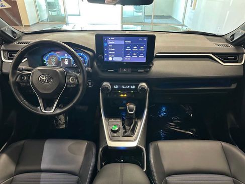 Used 2024 Toyota RAV4 XSE w/ Advanced Technology Package image 10