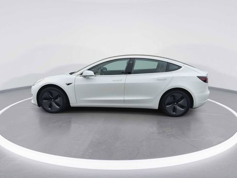 Used 2020 Tesla Model 3 Standard Range Plus image 5