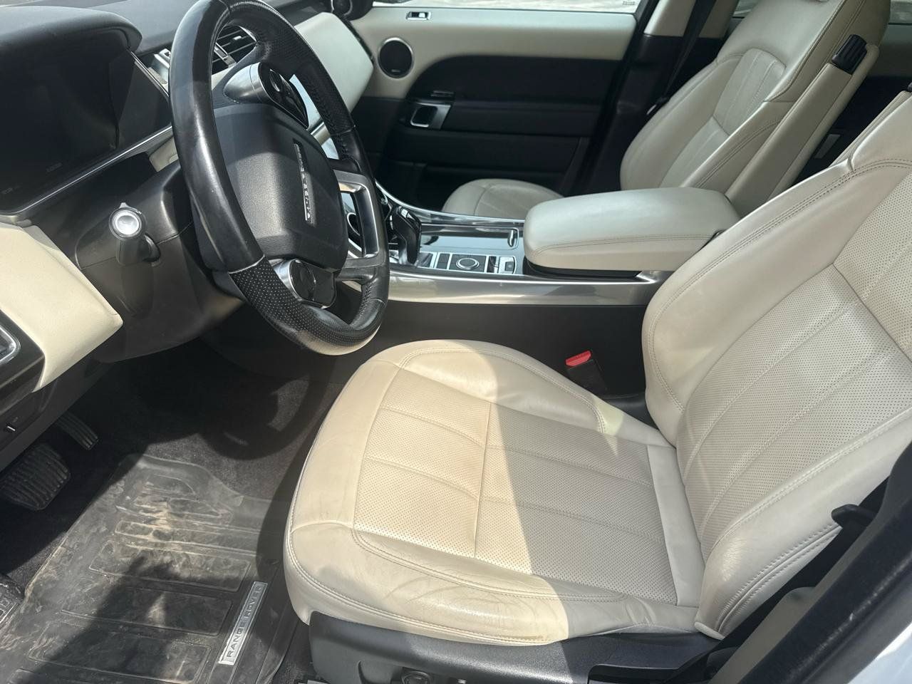 Used 2018 Land Rover Range Rover Sport HSE AWD/4WD image 7
