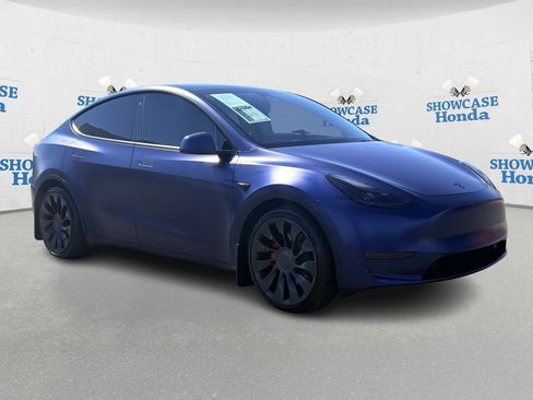 Used 2023 Tesla Model Y Performance image 9