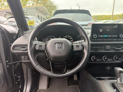 Used 2025 Honda HR-V Sport image 22
