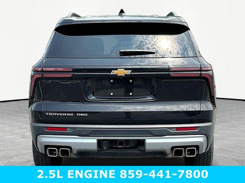 Used 2026 Chevrolet Traverse LT AWD/4WD image 5