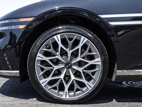 Used 2023 Genesis G90 3.5T AWD/4WD image 43