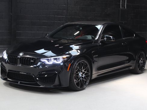 Used 2018 BMW M4 Coupe w/ Competition Package RWD image 5