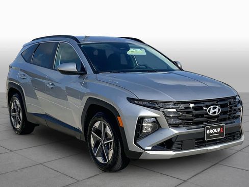 Used 2025 Hyundai Tucson SEL FWD image 3