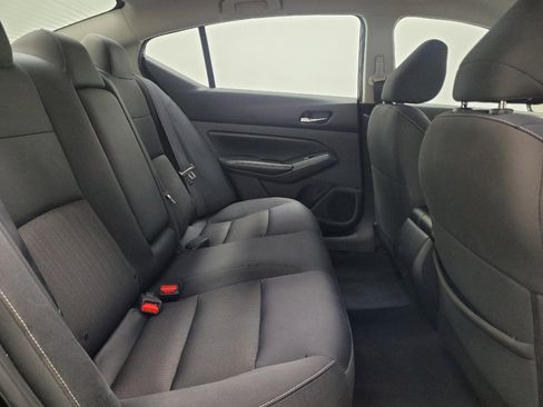 Used 2022 Nissan Altima 2.5 SV FWD image 21
