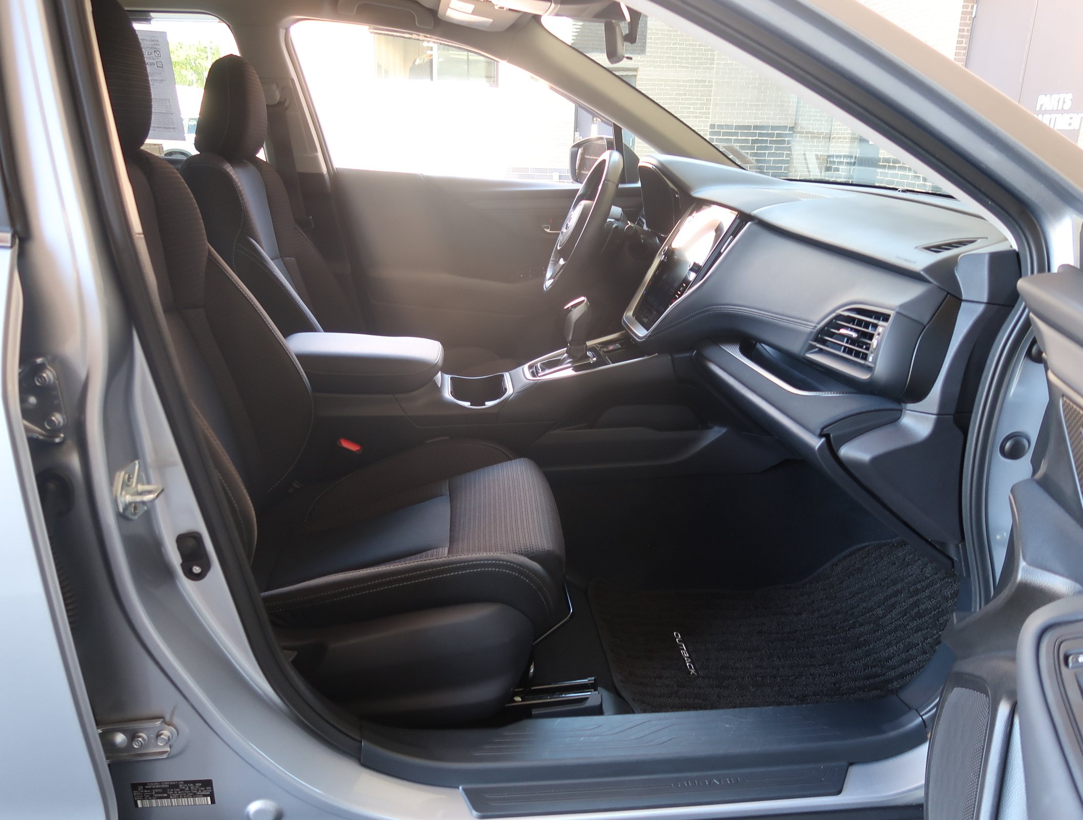 Used 2024 Subaru Outback Premium AWD/4WD image 38
